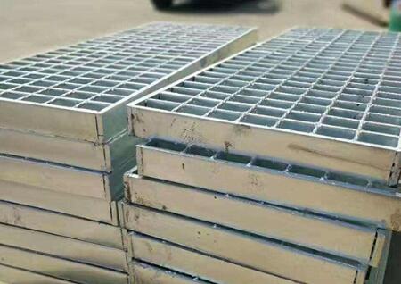 購買鋼格柵時，如何選擇鋼格柵廠家？